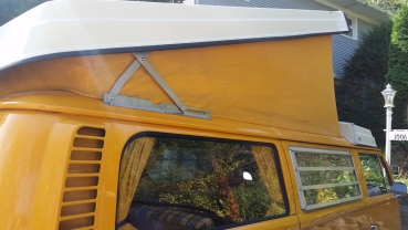 Berlin-Helsinki-Camper-T2b-Aufstelldach-T2-Bus