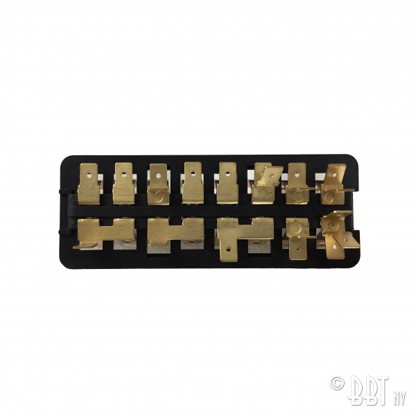 Fuse box for 8 fuses VW Bus T1 ref no. 211937037