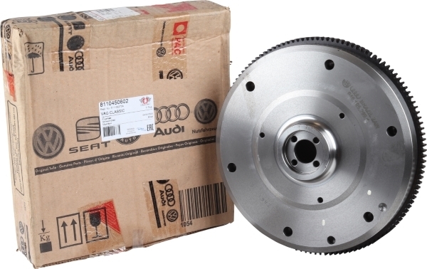 Schwungrad-neu-200-mm-130-Zähne-4-Stifte-12-Volt-7-kg-Std--VW-Käfer-311105273A