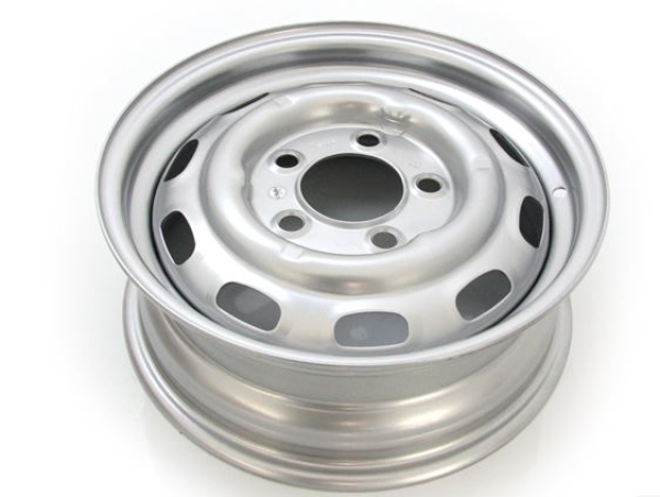 Stahlfelge-Silbergrau-6x15"-5-Löcher-ET36-OE-Design-Porsche 356-90136101506
